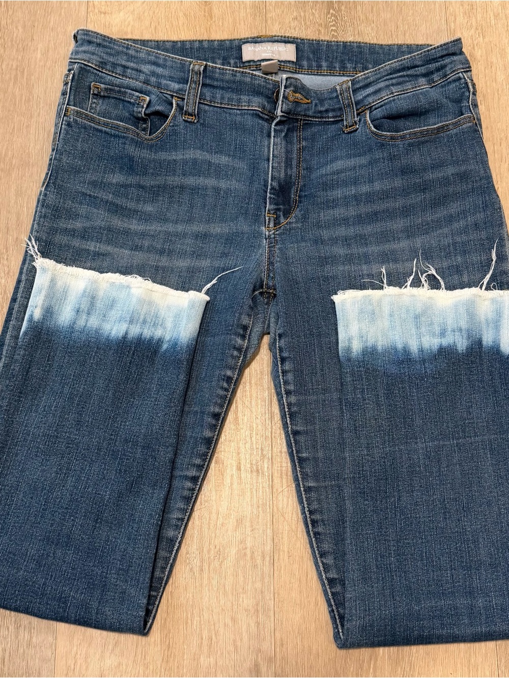 Banana Republic Women's Dark Blue Skinny Jeans with White Dip-Dye Knee Panels